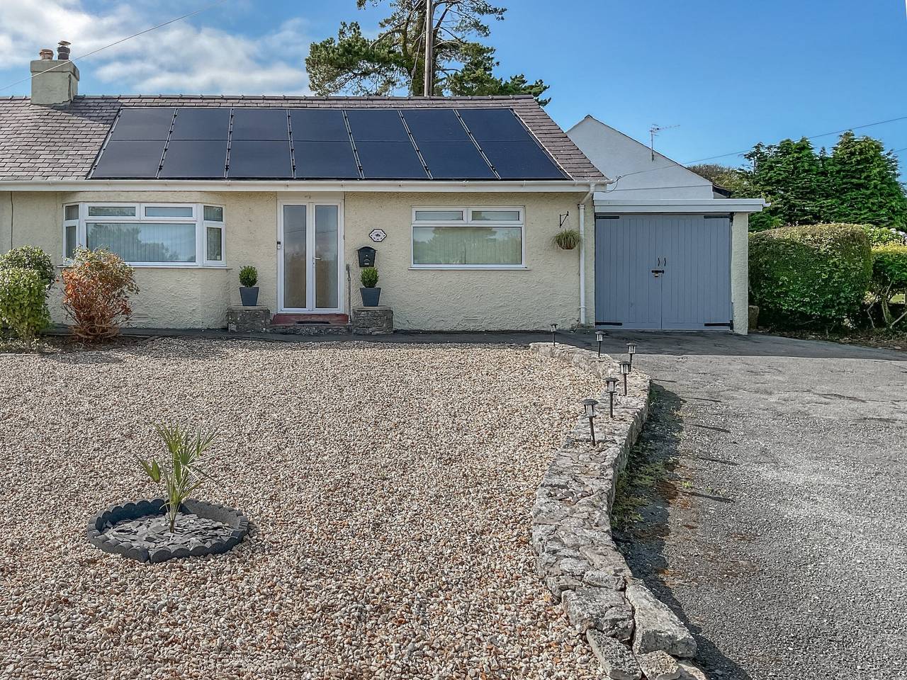 Holiday Rental for 4 People in Benllech, Isle of Anglesey