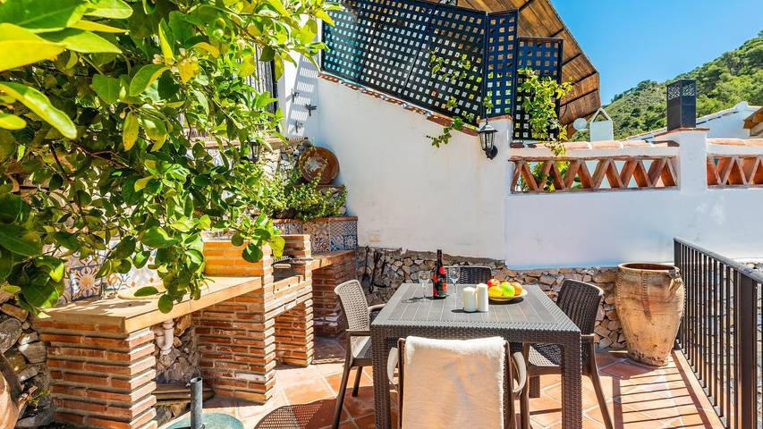 Casa Alhama Frigiliana by Ruralidays in Acebuchal, Cómpeta