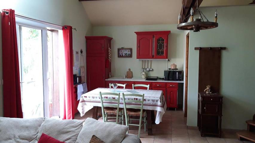 Camping pour 5 personnes, avec Terrasse et Jardin ainsi que Piscine et Vue