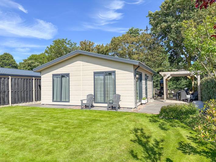 Chalet für 4 Personen, mit Terrasse und Garten in Noord-Holland - Nordseeküste - 3