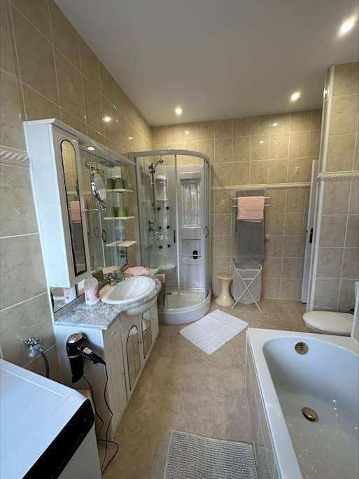 Location de vacances pour 7 personnes à Saint-Étienne-au-Mont - 3