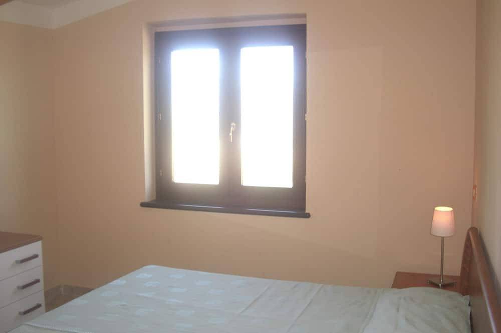 Ganze Wohnung, Casa Elisabetta apt. 2: magnificent view, Mediterranean Sea, Cilento in Pisciotta, Cilento