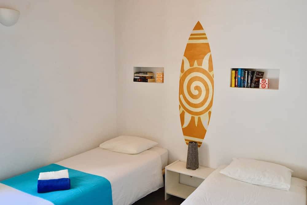 Odeceixe Valley House. Minuten vom Strand. Zwei Zimmer und eine Lounge Rooftop. in Odeceixe, Costa Alentejana