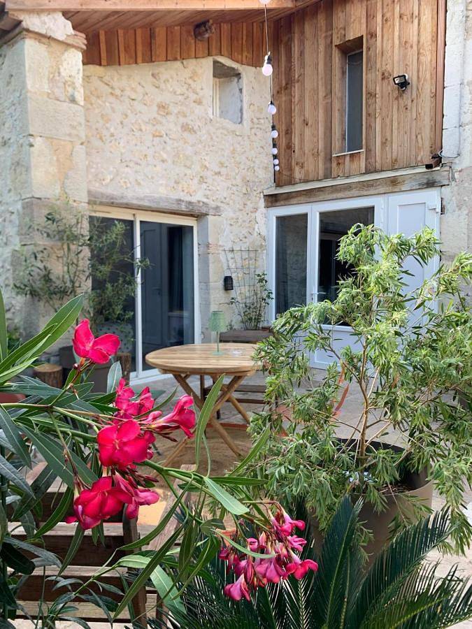 Gîte pour 4 personnes, avec vue et terrasse à Penne-d'Agenais