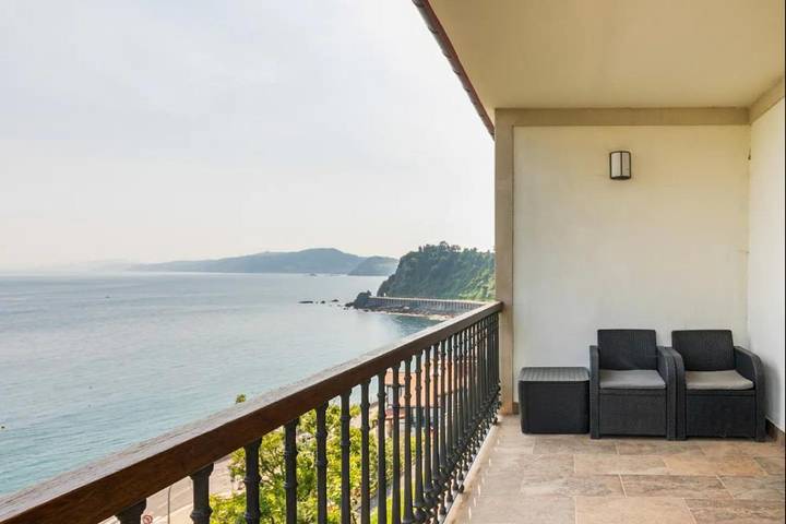 Chalet para 8 personas, con Balcón y Terraza además de Jardín y Piscina en Guipúzcoa - 3