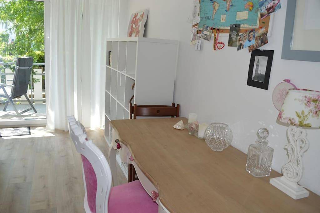 Appartement entier, Ludwigsburg, ruhige Lage im Grünen, Schlossnähe, blühendes Barock in Ludwigsbourg, Arrondissement de Ludwigsbourg