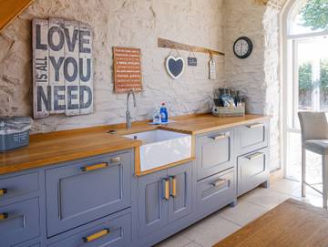 Glamping for 2 People in Pembrokeshire, South-Wales, Photo 4