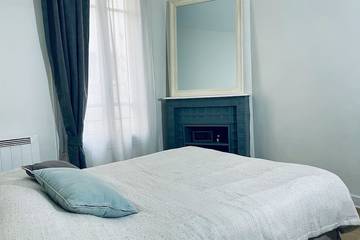 Appartement De Vacances pour 2 Personnes dans Suresnes, Hauts-de-Seine, Photo 2