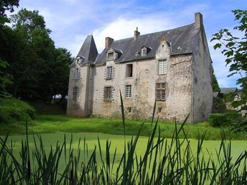Manoir de Rouessé in Laval, Mayenne