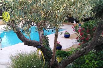 Gîte pour 6 personnes, avec balcon ainsi que jacuzzi et jardin à Saint-Bauzille-de-Montmel