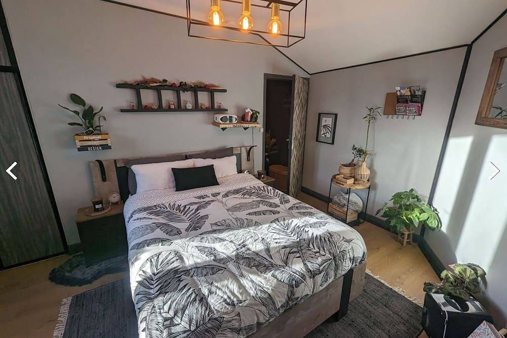 Appartement entier, Le Chaumontais Écolo avec terrasse privée * wifi * parking in Chaumont, Haute-Marne
