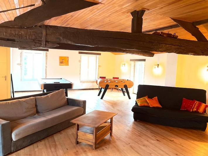 Gîte pour 6 personnes, avec jardin à Serrières