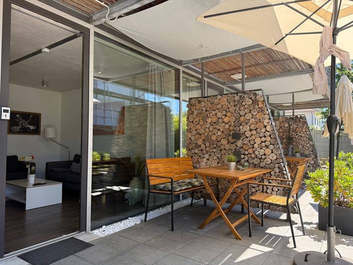 Ganze Wohnung, See und Mehr Apartment 1 – Modernes Apartment mit überdachter Terrasse am See in Stetten, Region Bodensee-Oberschwaben