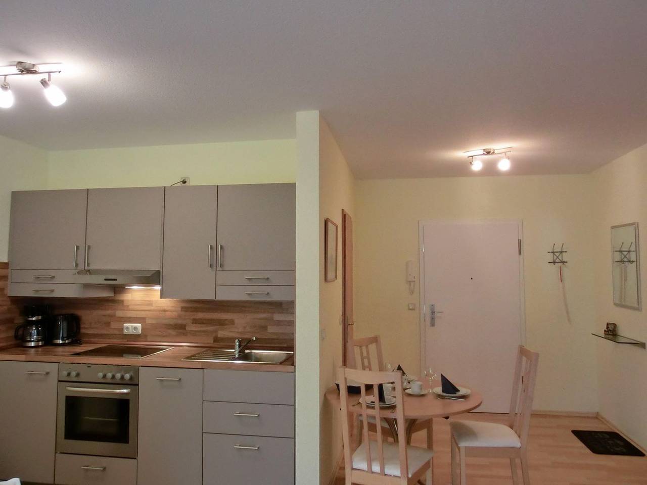 Apartamento entero, 2-Zimmer-Fewo für  3 Pers. im Eg, Terrasse in Graal-Müritz, Rostock y sus alrededores