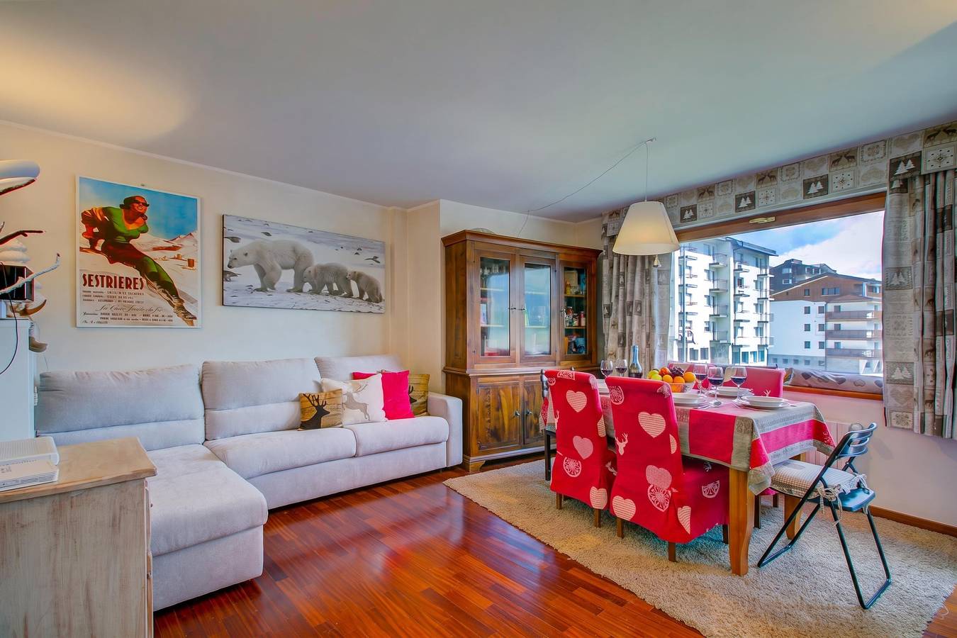 Apartamento entero, Apartamento de vacaciones para 4 personas con balcón in Sestriere, Via Lattea