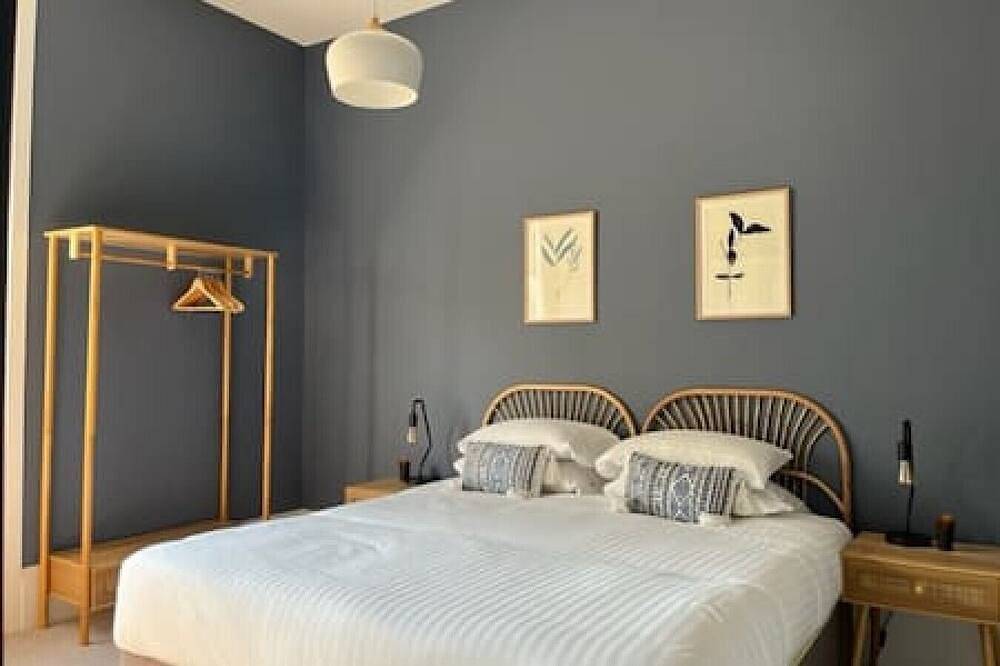 Field Maple -free parking -Grade Ii listed- first in Huntingdon, Cambridgeshire