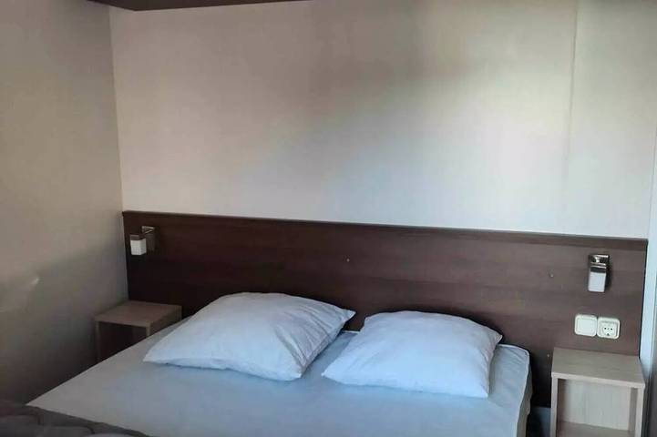 Mobil home pour 4 personnes, avec terrasse et piscine, animaux acceptés à Massillargues-Attuech - 2