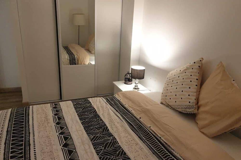 Apartamento entero, Cosy and warm apartment in Lons-le-Saunier, Jura