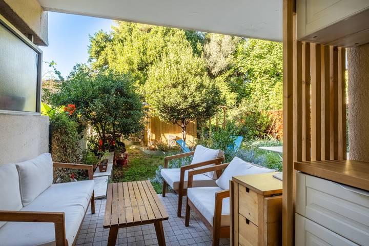 Apartament wakacyjny dla 6 osób, z balkon i ogród w Nicea