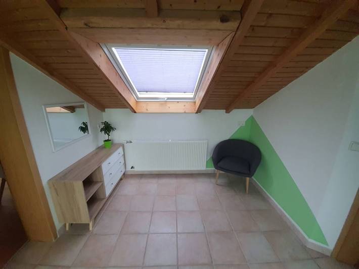 Entire apartment, Brendle Apartment with Balcony and Wi-Fi in St. Johann, Neckar-Alb