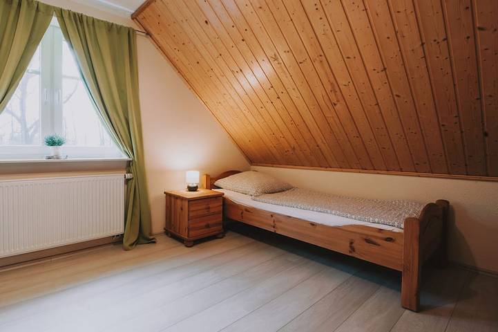 Ferienhaus für 5 Personen, mit Terrasse und Garten in Zetel - 2