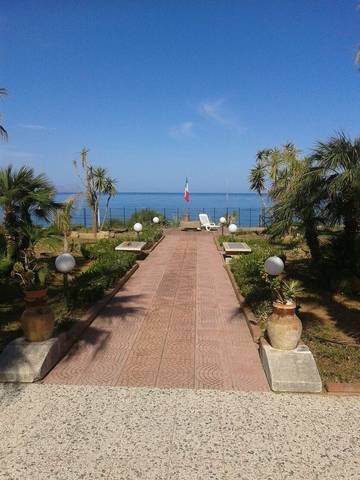 Holiday Apartment for 10 People in Trappeto, Palermo Province, Photo 3