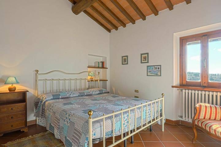 Splendida villa con piscina privata, WIFI, TV, terrazza, animali ammessi e vista panoramica in Scandicci, Firenze province