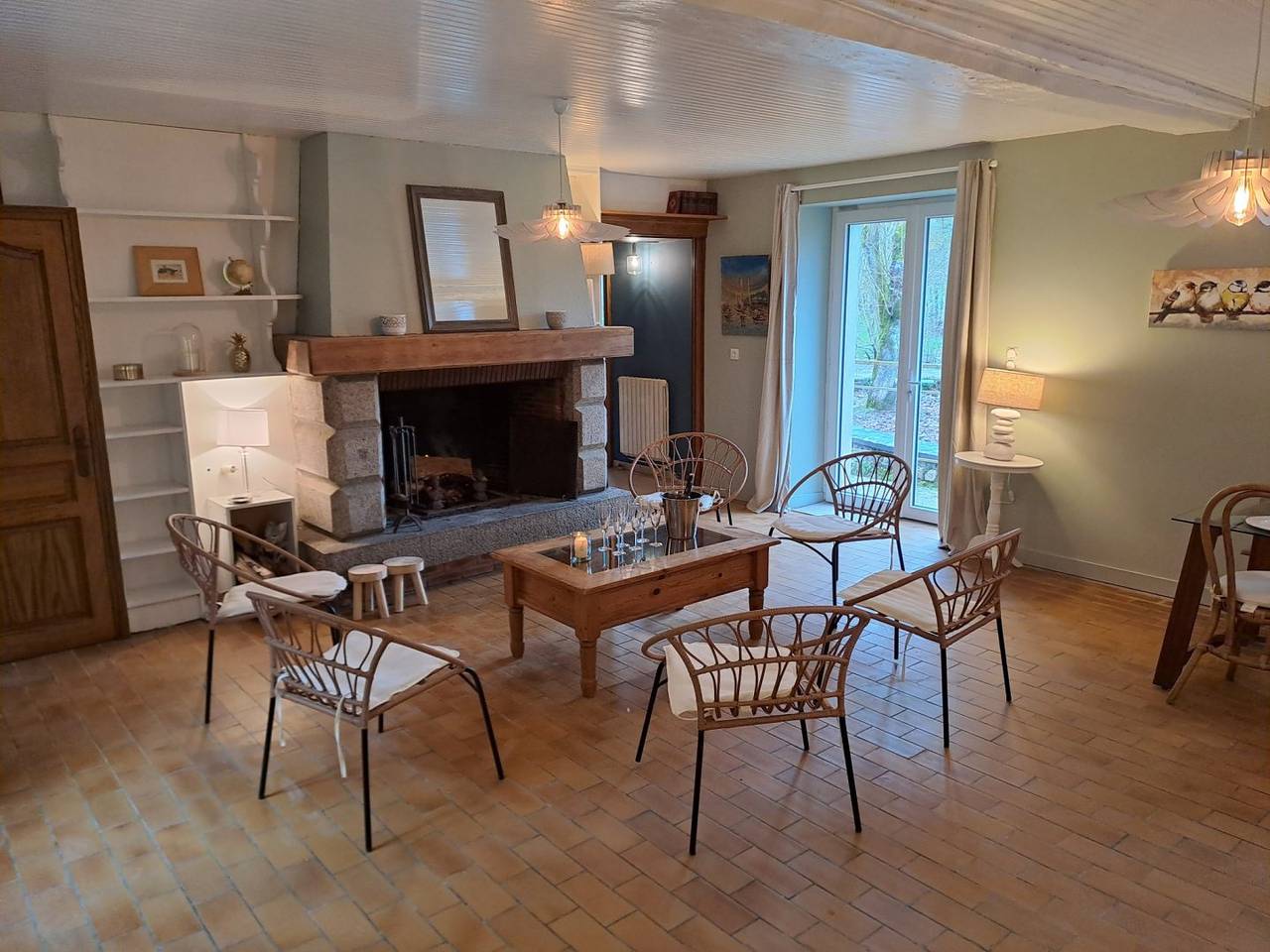 Maison au bord de l'eau in Saint-Jean-sur-Mayenne, Mayenne