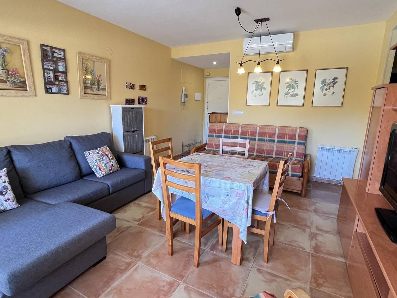 Apartamento vacacional entero, Apartamento de 2 dormitorios en Playasol Ii in Las Marinas, Dénia