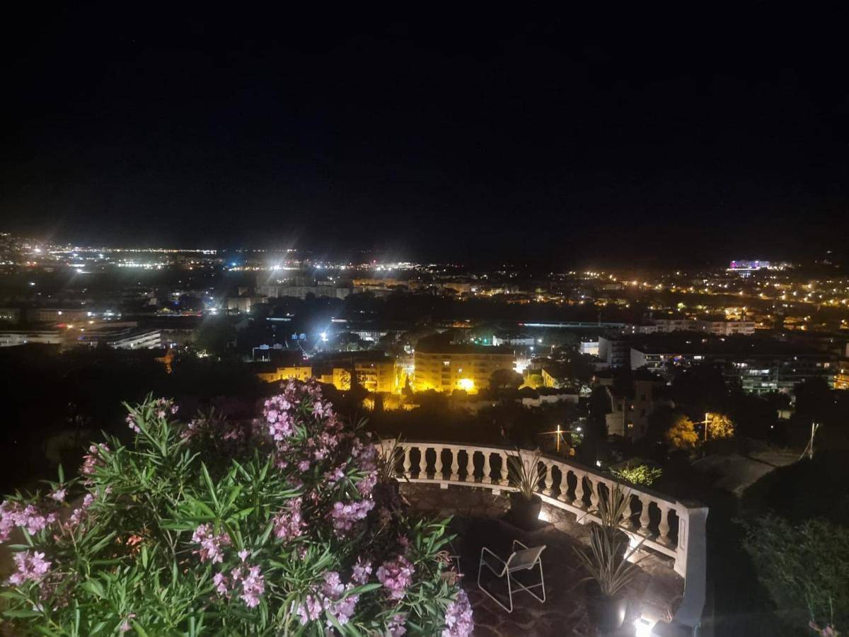 T2 Villa Dolce Vita avec piscine et vue mer in Mandelieu-la-Napoule, Massif de l'Esterel