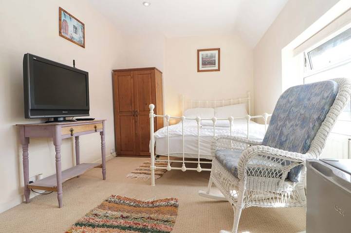 Cottage for 3 people in Surrey Hills