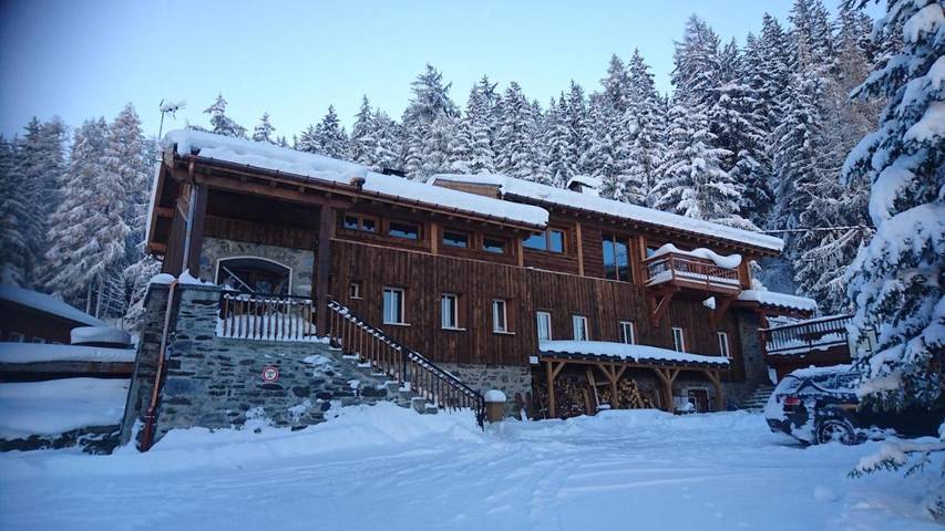 Chalet pour 14 personnes, avec jardin et vue, adapté aux familles