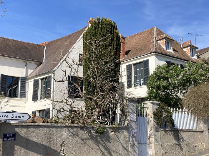 Chambre d’hôte pour 2 personnes, avec jardin à Vétheuil