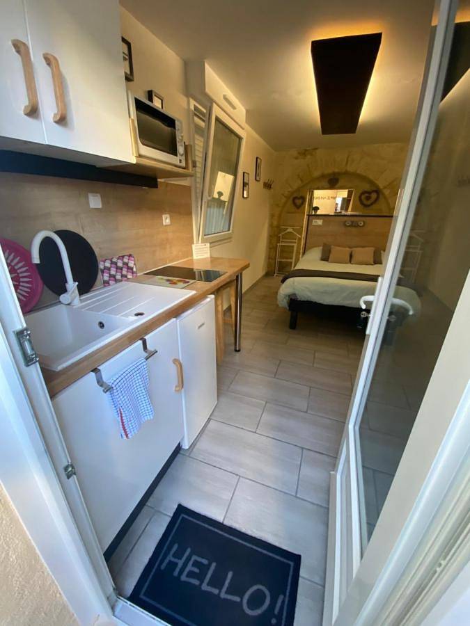 Double Room in Villeneuve-lès-Avignon, Région de Nîmes