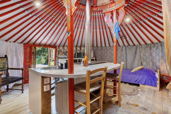 Yourte bien etre tout confort avec bain nordique in Quimper, Région de Quimper