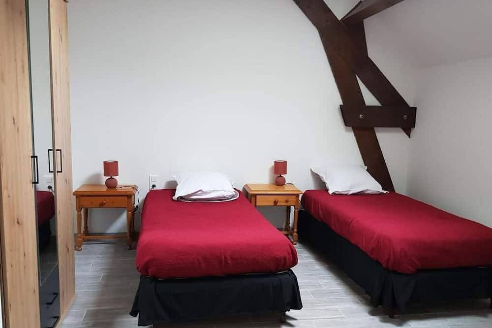 In The Heart Of Our Countryside in Lachapelle-Saint-Pierre, Oise