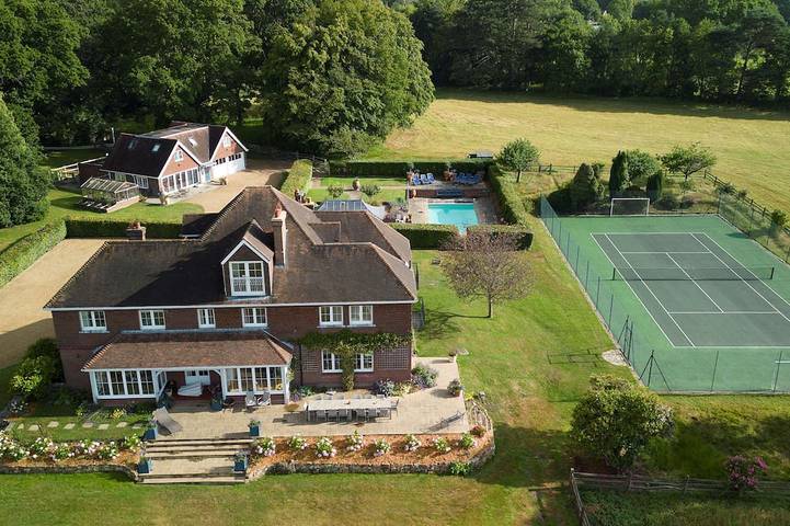 Holiday rental for 22 people, with garden, with pets in Sussex