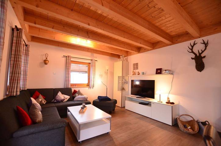 Ferienhaus für 8 Personen, mit Balkon und Terrasse sowie Garten und Sauna in Lechbruck am See - 3