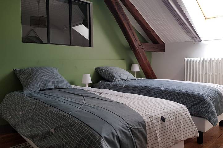 Location de vacances pour 8 personnes, avec terrasse et jardin dans Lac d'Amance - 3