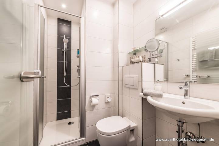 Appartement de vacances entier, Single room with bath or shower/wc in Neuenahr, Bad Neuenahr-Ahrweiler