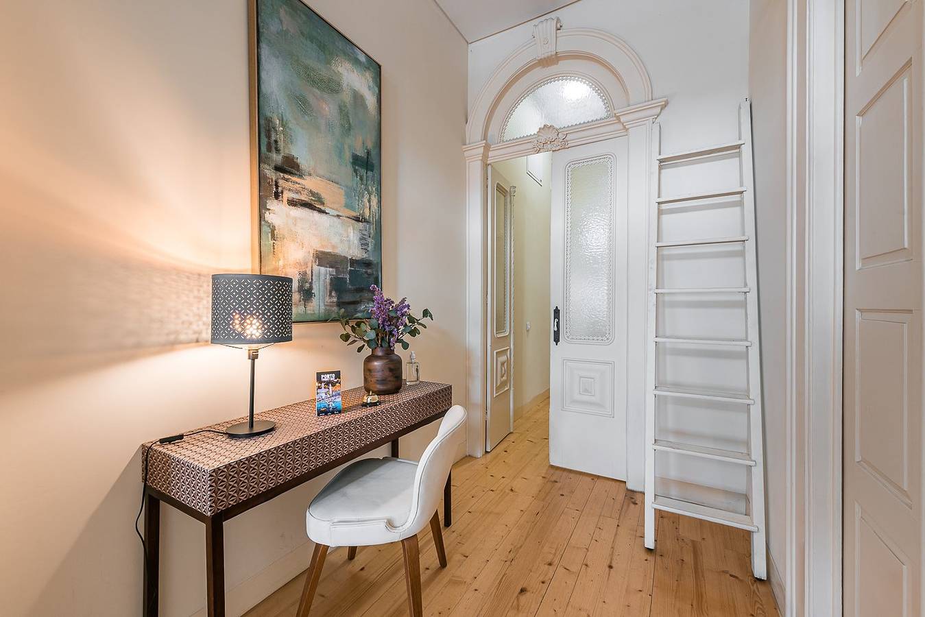 Entire apartment, Guestready - La Maison Aires Gouveia 6 in Miragaia (Porto), Porto