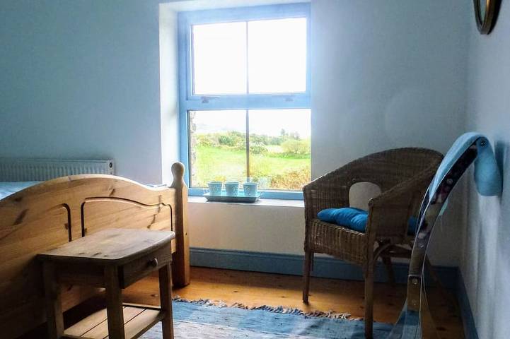 The Blue House -Tara´s Land with fantastic sea views in County Cork