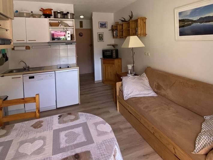Gîte pour 4 personnes, avec Terrasse et Piscine dans Arêches - 3