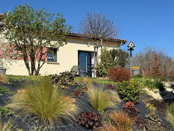 Gîte pour 4 personnes, avec terrasse à Saint-Médard-d'Excideuil