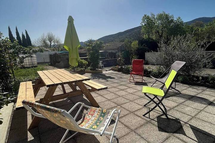 Gîte pour 4 personnes à Le Poët-Laval