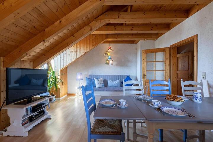 Ferienwohnung für 8 Personen, mit Garten