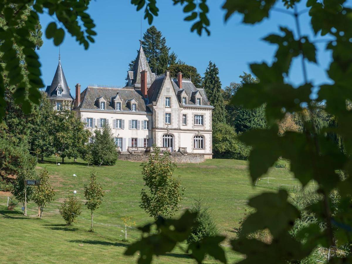Château de Saint-Antoine in Bonnac-la-Côte, Région de Limoges