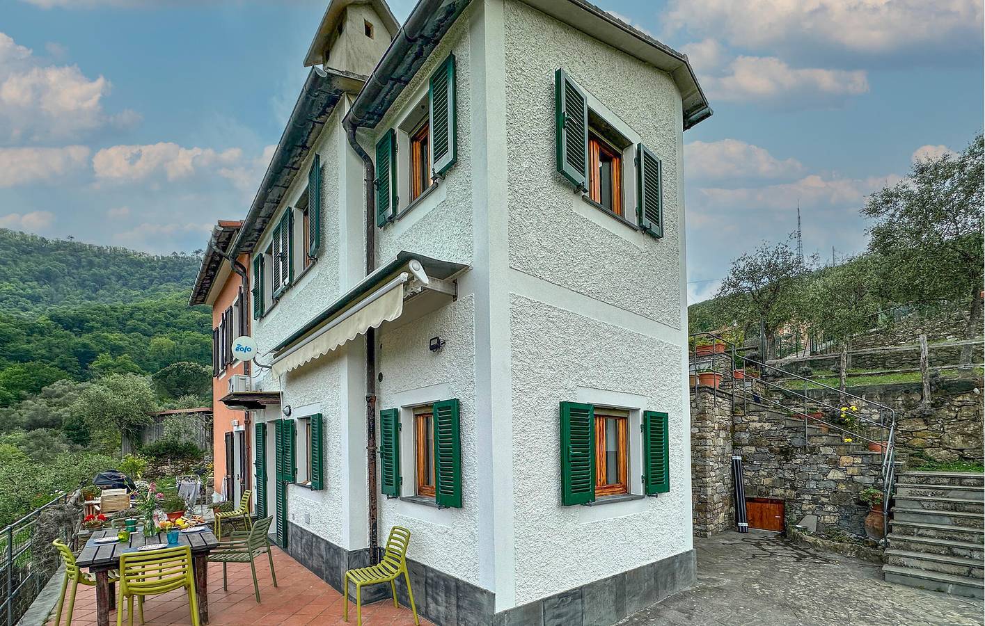 Charming 75m² Sea View Apartment with Terrace & Parking near Beach in Santa Margherita Ligure, Riviera di Levante