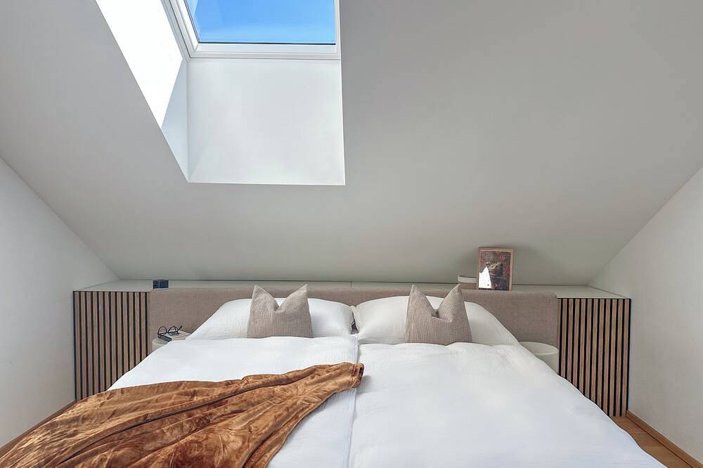 Ganze Wohnung, \"Eight\" – Premium Apartments Seekirchen, Dachgeschoss, 2 Schlafzimmern & Balkon in Seekirchen am Wallersee, Bezirk Salzburg-Umgebung