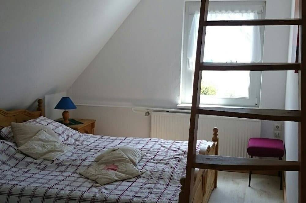 Gemütliches Ferienhaus auch für die Großfamilie geeignet, in Zirkow, Bergen auf Rügen und Umgebung